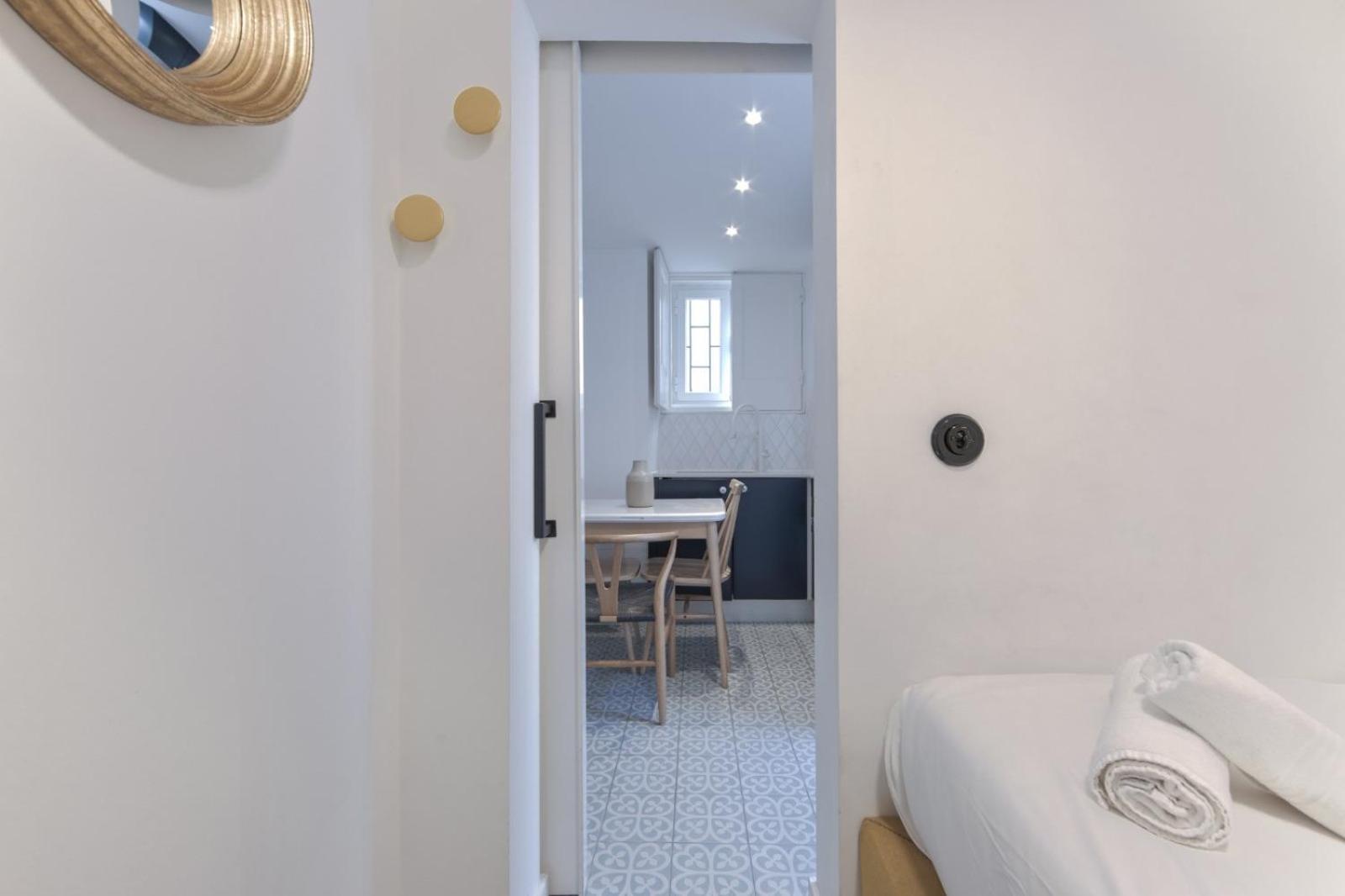 Alfama Design With Terrace By Homing Apartamento *